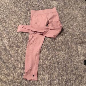 Gym shark leggings